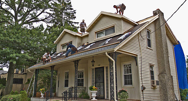 Best Emergency Roof Repair  in Santa Venetia, CA